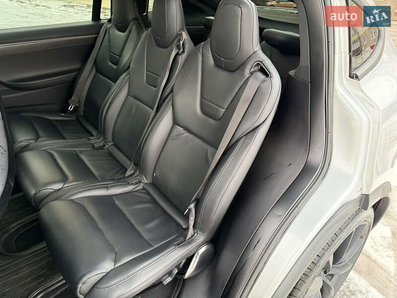 Внедорожник / Кроссовер Tesla Model X 2016 в Днепре