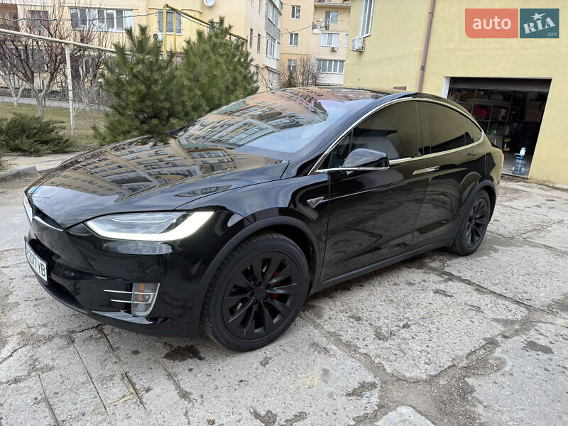 Позашляховик / Кросовер Tesla Model X 2016 в Одесі