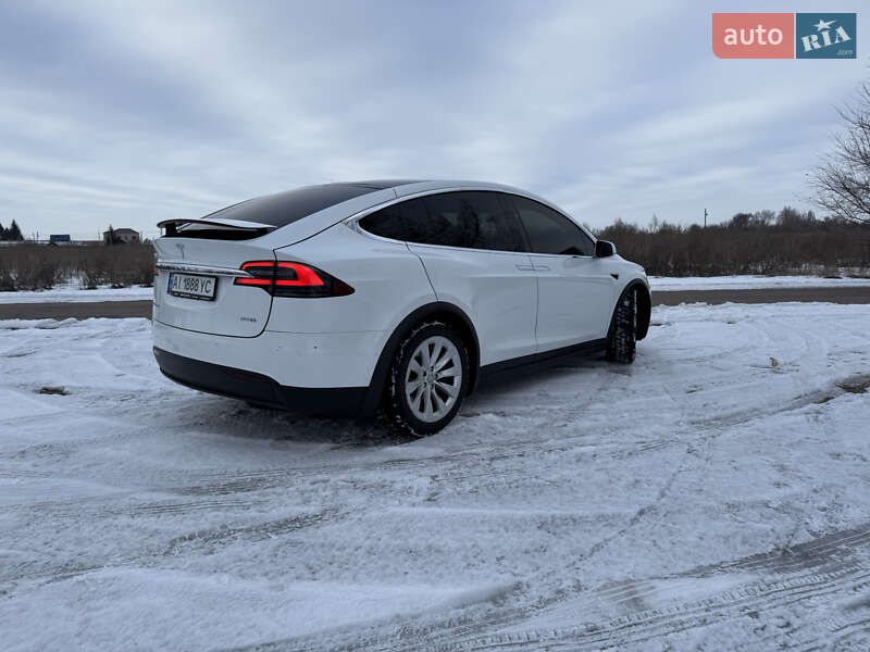 Внедорожник / Кроссовер Tesla Model X 2018 в Киеве