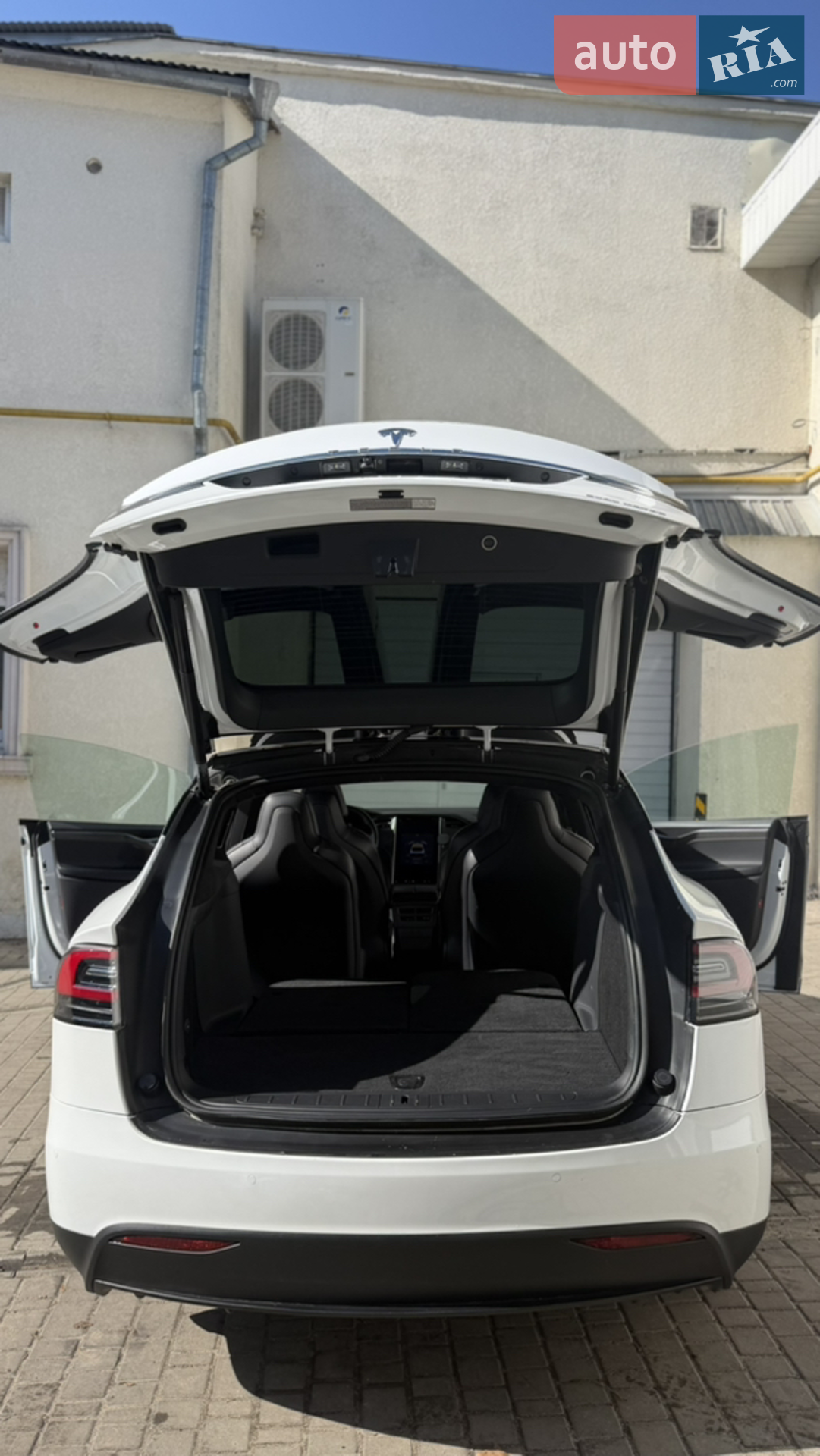 2020 Tesla Model X - мініатюра 14