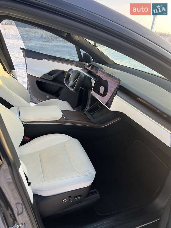 Внедорожник / Кроссовер Tesla Model X 2022 в Киеве