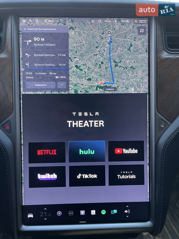 Позашляховик / Кросовер Tesla Model X 2019 в Саврані