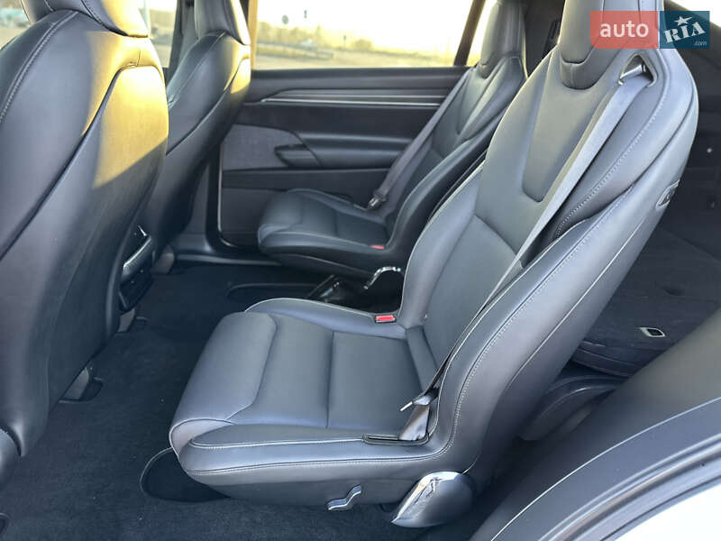 Позашляховик / Кросовер Tesla Model X 2022 в Бродах