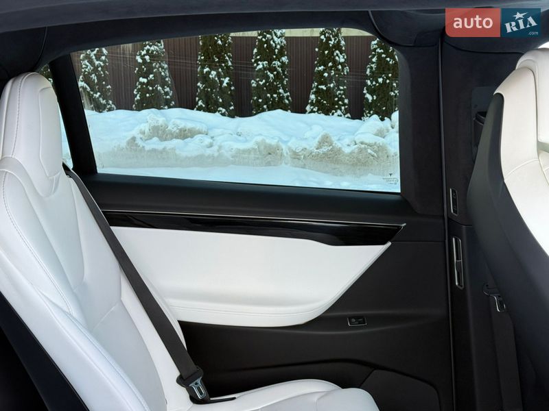 Внедорожник / Кроссовер Tesla Model X 2017 в Тернополе