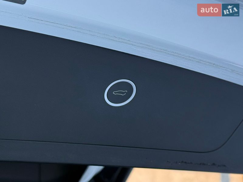 Внедорожник / Кроссовер Tesla Model X 2017 в Тернополе