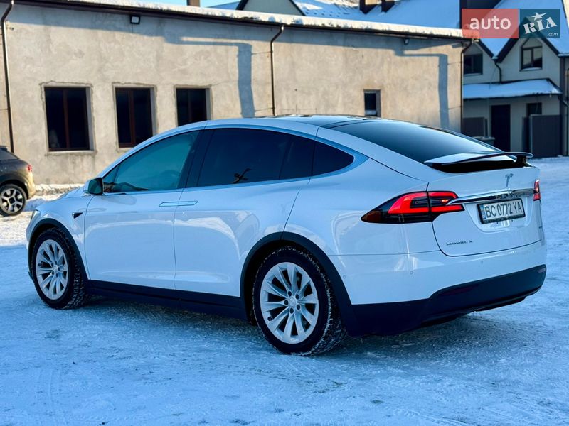 Внедорожник / Кроссовер Tesla Model X 2017 в Тернополе