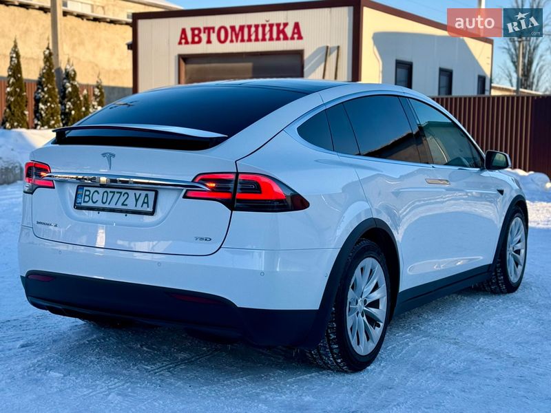 Внедорожник / Кроссовер Tesla Model X 2017 в Тернополе