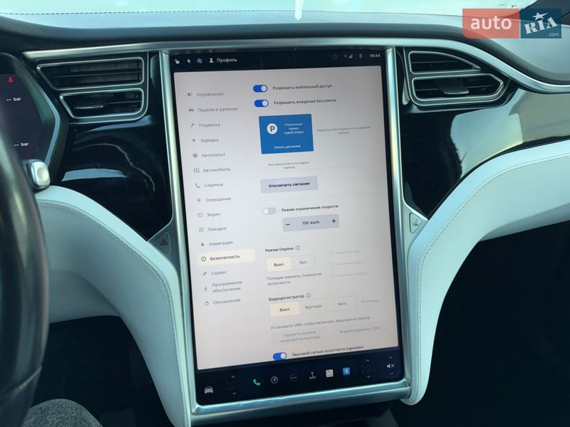 Внедорожник / Кроссовер Tesla Model X 2017 в Тернополе