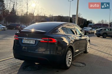Позашляховик / Кросовер Tesla Model X 2016 в Дніпрі