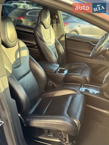 Внедорожник / Кроссовер Tesla Model X 2016 в Днепре