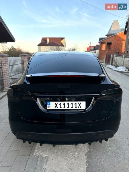 Позашляховик / Кросовер Tesla Model X 2018 в Івано-Франківську