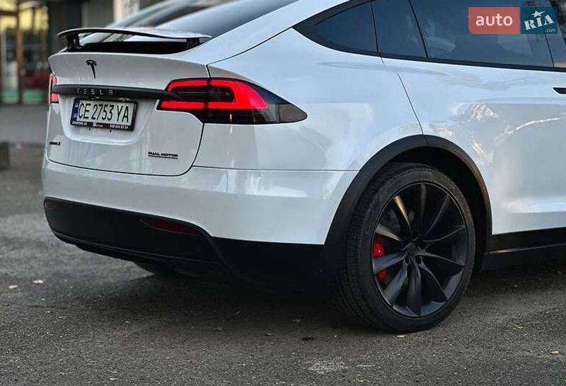 Позашляховик / Кросовер Tesla Model X 2020 в Львові