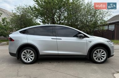 Внедорожник / Кроссовер Tesla Model X 2016 в Чернигове