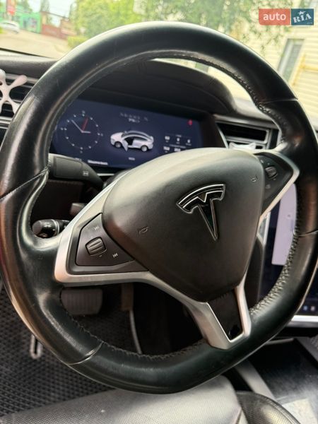 Внедорожник / Кроссовер Tesla Model X 2016 в Чернигове