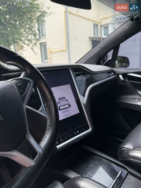 Внедорожник / Кроссовер Tesla Model X 2016 в Чернигове