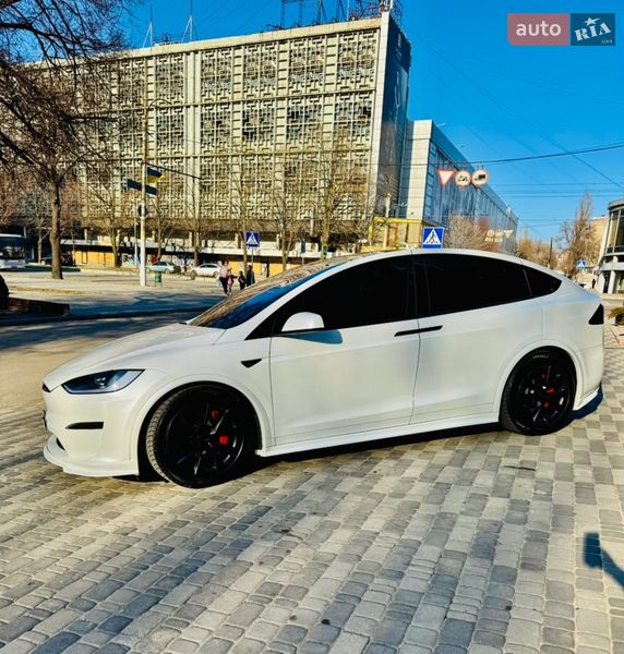 Внедорожник / Кроссовер Tesla Model X 2023 в Запорожье