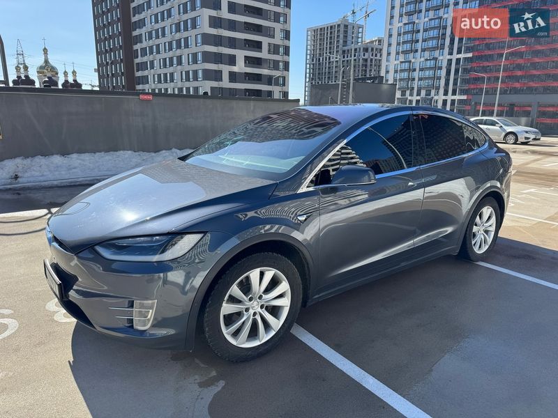 Внедорожник / Кроссовер Tesla Model X 2017 в Киеве