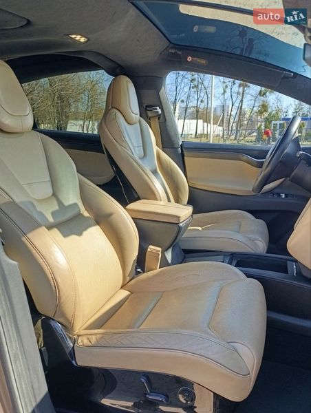 Внедорожник / Кроссовер Tesla Model X 2015 в Львове