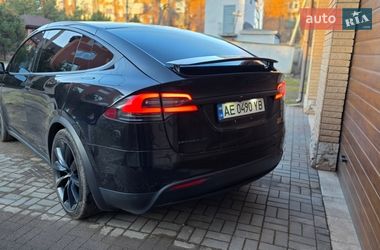 Позашляховик / Кросовер Tesla Model X 2017 в Кривому Розі