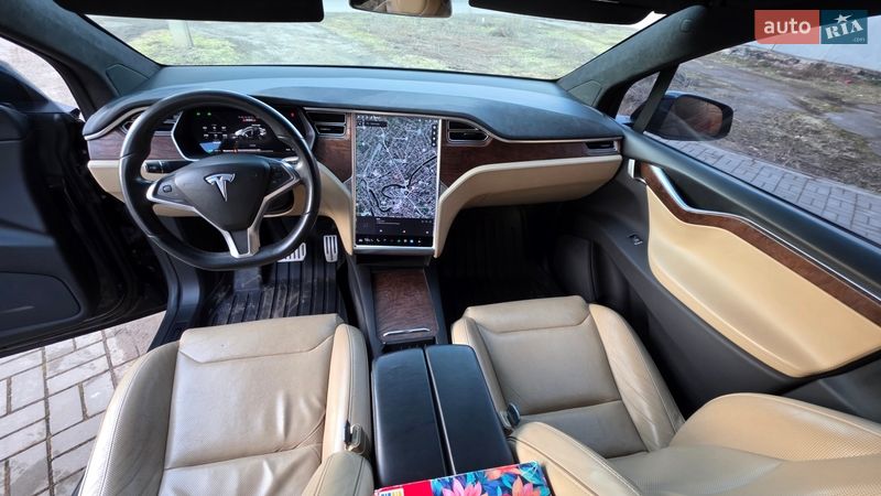 Позашляховик / Кросовер Tesla Model X 2017 в Кривому Розі