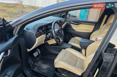Позашляховик / Кросовер Tesla Model X 2017 в Кривому Розі