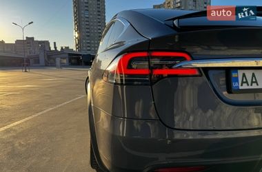 Внедорожник / Кроссовер Tesla Model X 2020 в Киеве