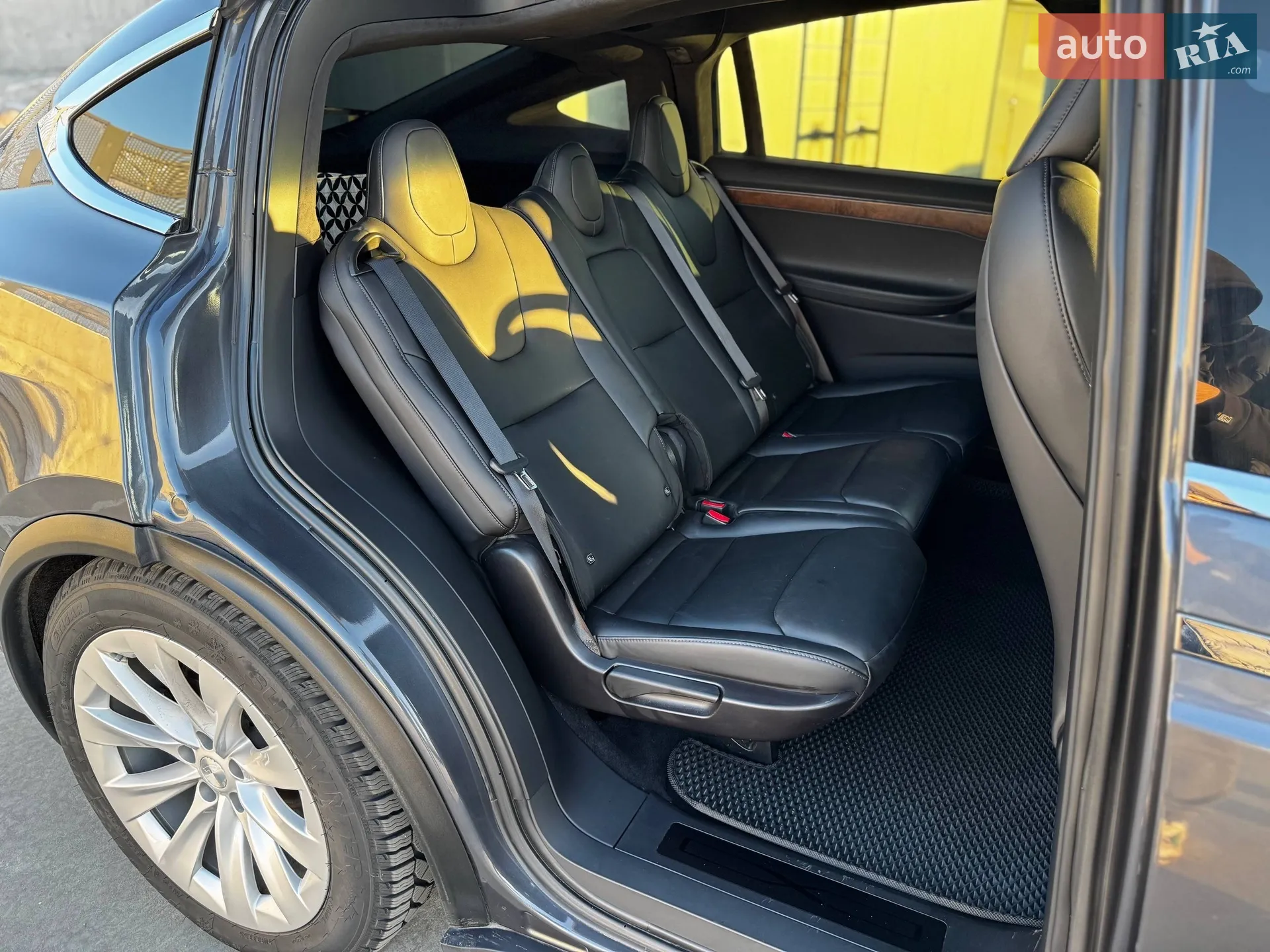 2020 Tesla Model X - мініатюра 26