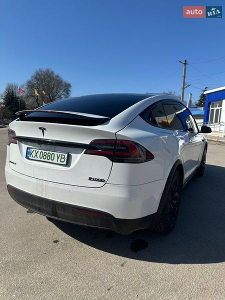 Внедорожник / Кроссовер Tesla Model X 2018 в Валках