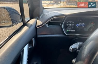 Внедорожник / Кроссовер Tesla Model X 2018 в Горишних Плавнях