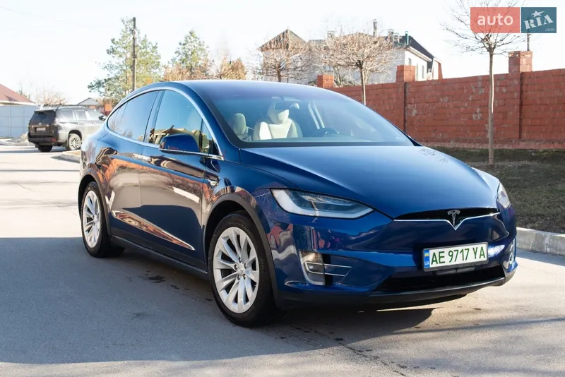 Tesla Model X