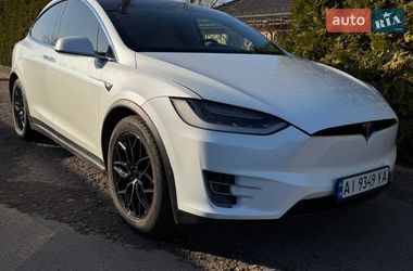 Внедорожник / Кроссовер Tesla Model X 2019 в Киеве