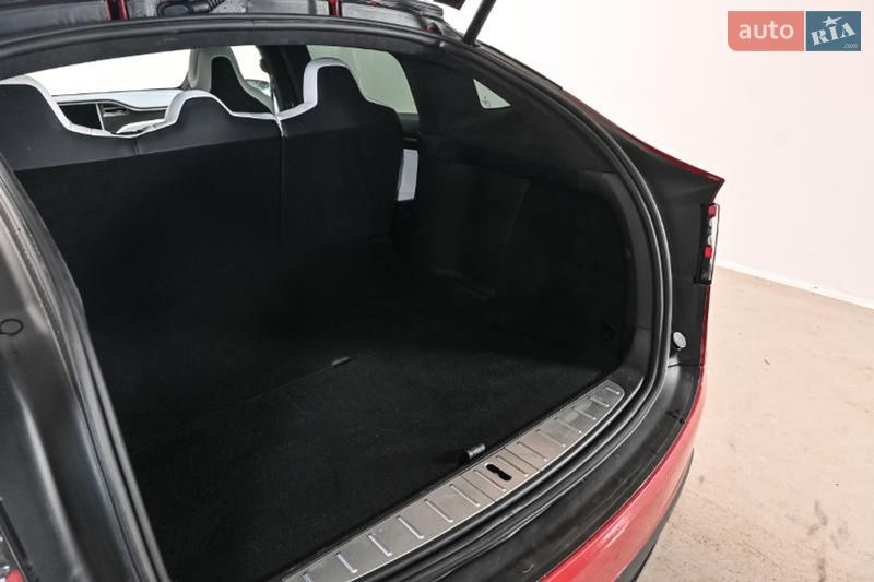 Внедорожник / Кроссовер Tesla Model X 2017 в Тернополе