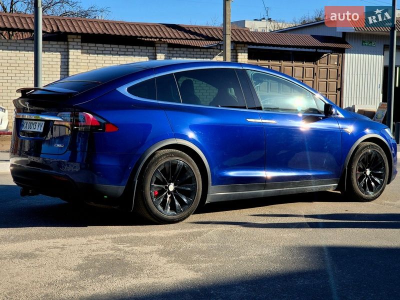 Внедорожник / Кроссовер Tesla Model X 2016 в Харькове