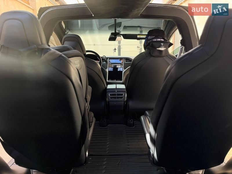 Внедорожник / Кроссовер Tesla Model X 2018 в Одессе