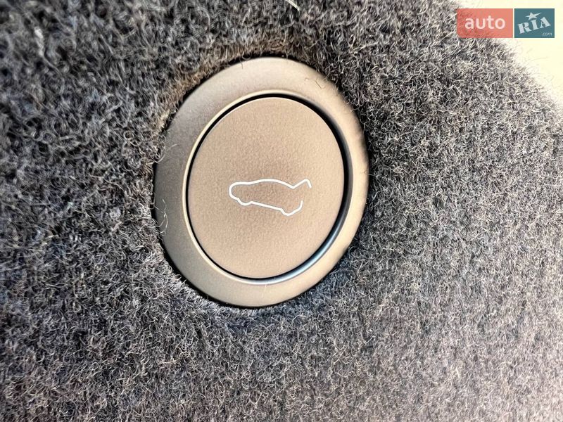 Позашляховик / Кросовер Tesla Model X 2024 в Києві фото 76 Позашляховик / Кросовер Tesla Model X 2024 в Києві