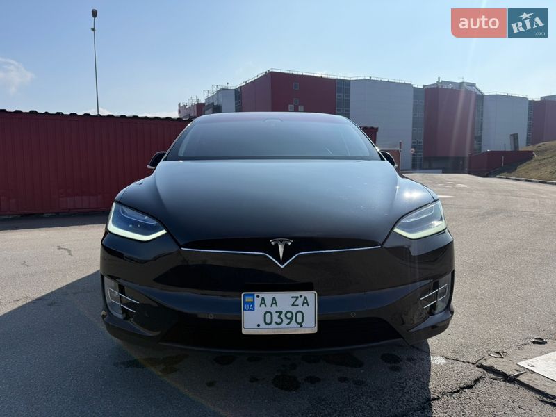 Позашляховик / Кросовер Tesla Model X 2019 в Києві