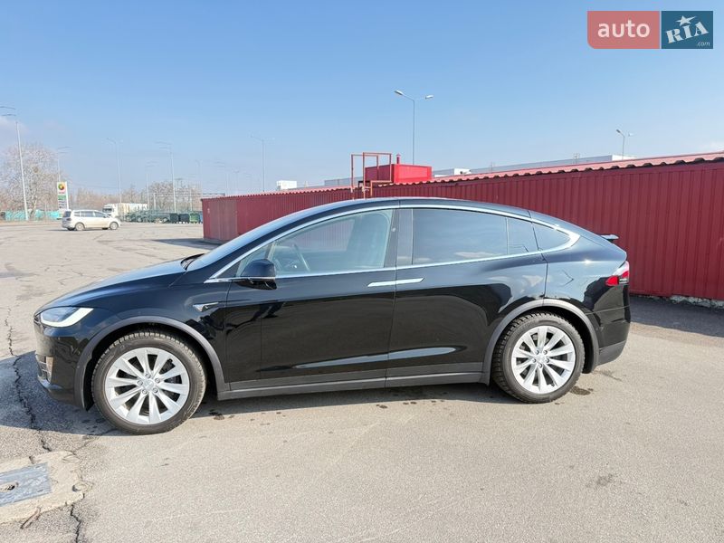 Позашляховик / Кросовер Tesla Model X 2019 в Києві