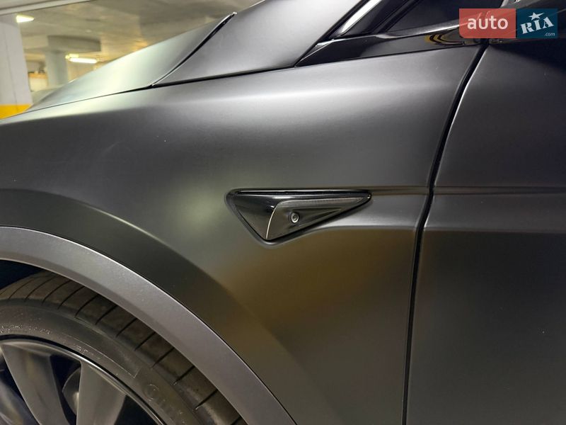 Внедорожник / Кроссовер Tesla Model X 2020 в Киеве