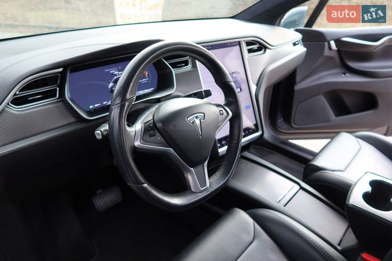 Внедорожник / Кроссовер Tesla Model X 2018 в Киеве