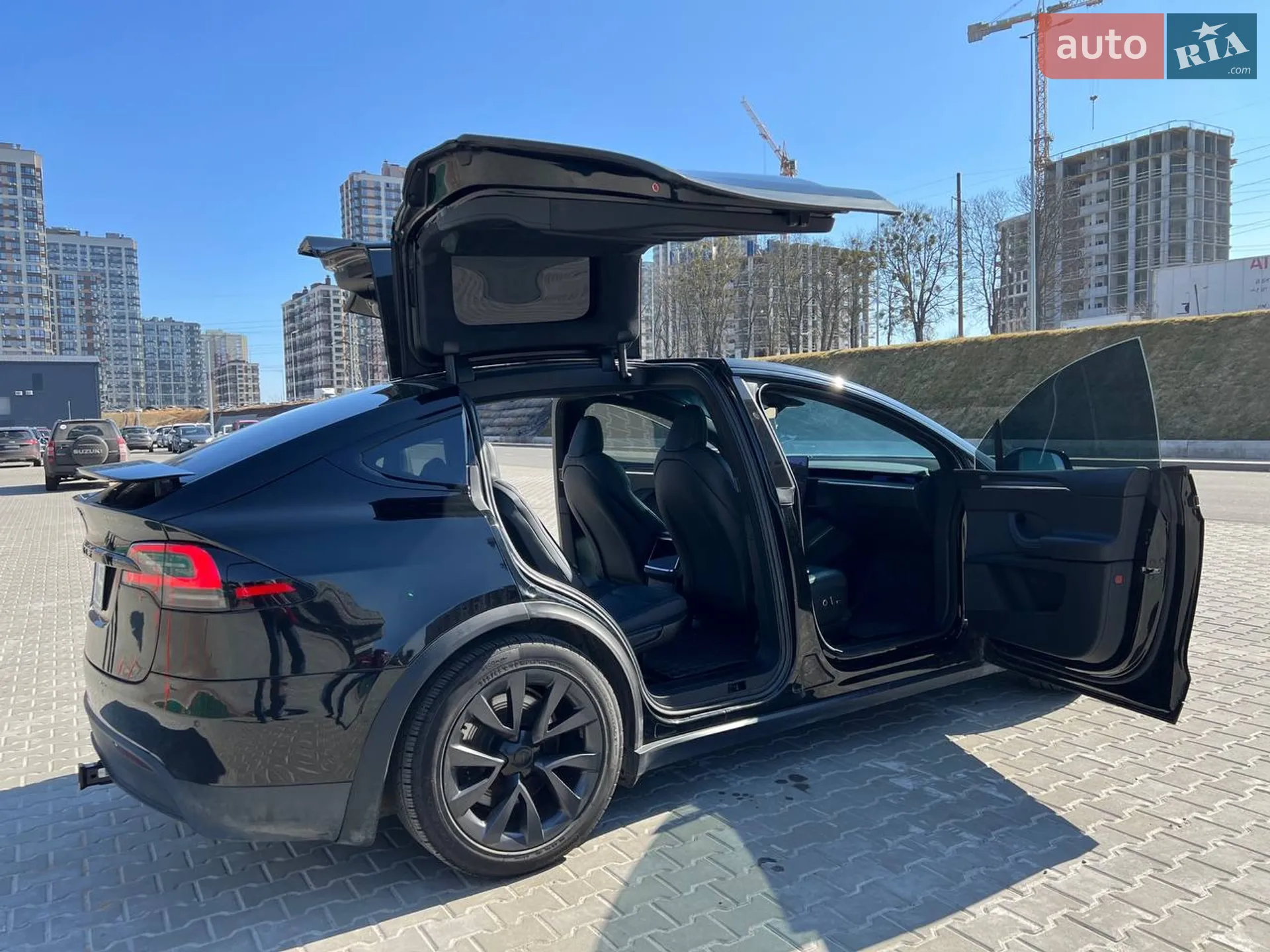 2022 Tesla Model X - фото 1