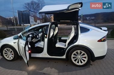 Внедорожник / Кроссовер Tesla Model X 2017 в Иршаве
