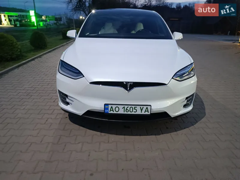 Tesla Model X