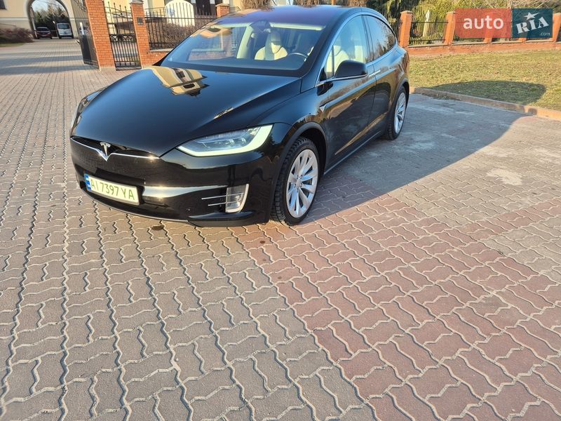 Внедорожник / Кроссовер Tesla Model X 2018 в Киеве