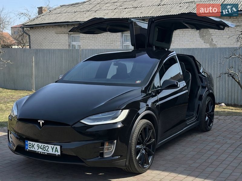 Внедорожник / Кроссовер Tesla Model X 2016 в Владимире фото 8 Внедорожник / Кроссовер Tesla Model X 2016 в Владимире