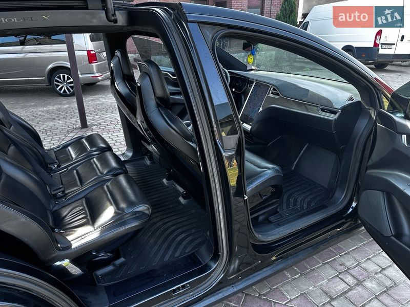 Внедорожник / Кроссовер Tesla Model X 2016 в Владимире фото 12 Внедорожник / Кроссовер Tesla Model X 2016 в Владимире