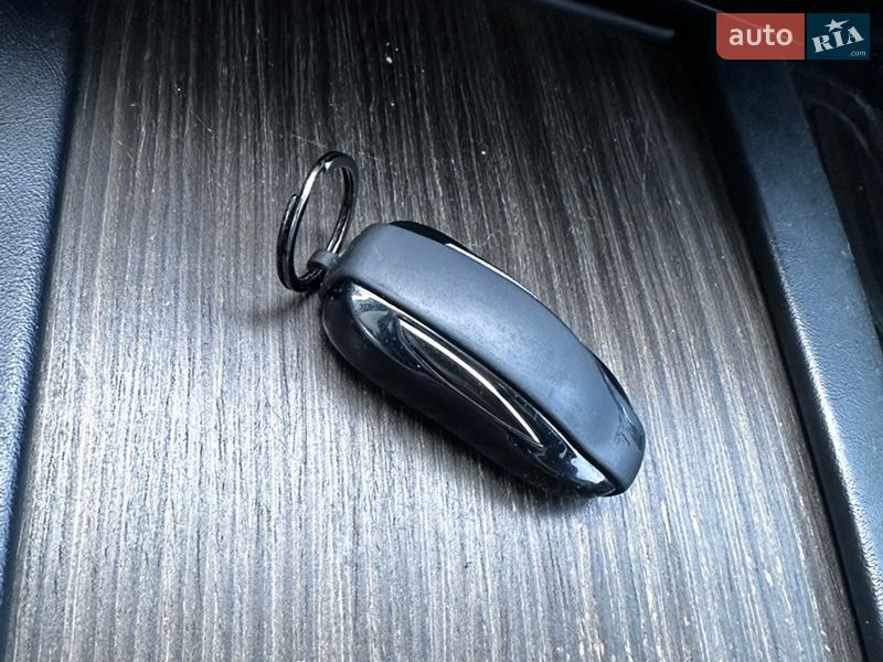 Внедорожник / Кроссовер Tesla Model X 2016 в Владимире фото 16 Внедорожник / Кроссовер Tesla Model X 2016 в Владимире