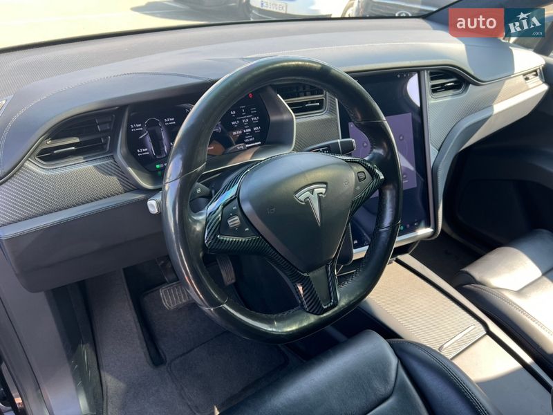Позашляховик / Кросовер Tesla Model X 2018 в Києві