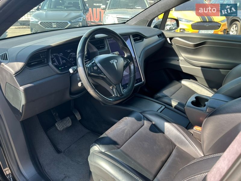 Позашляховик / Кросовер Tesla Model X 2018 в Києві