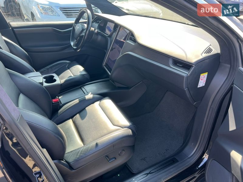 Позашляховик / Кросовер Tesla Model X 2018 в Києві