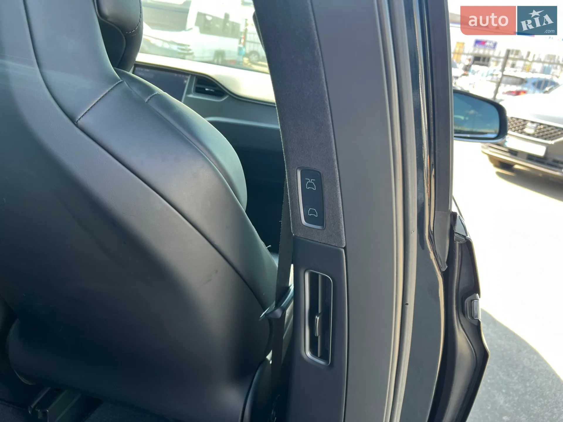 2018 Tesla Model X - мініатюра 41